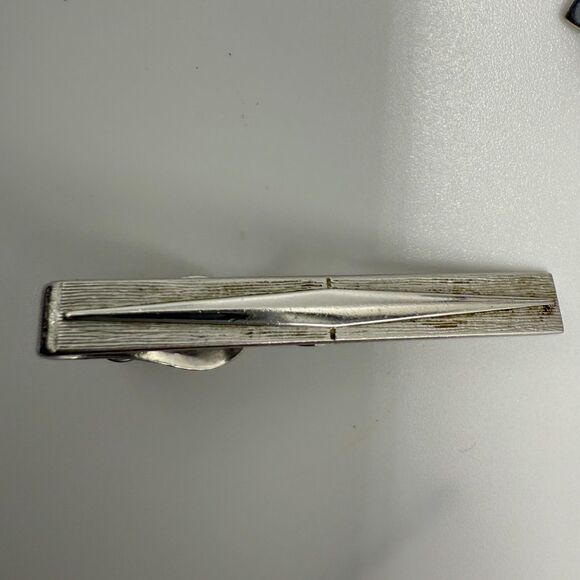Vintage cuff links tie clips two sets silver toned mens jewelry late 1900s Swank - Picture 9 of 13